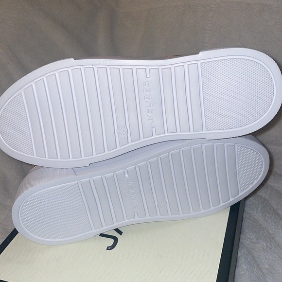 NWT J/SLIDES AMANDA Gold Metallic Sneaker - Picture 15 of 16